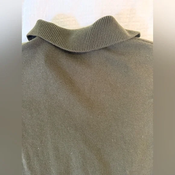 Banana Republic Women's 100%Cashmere Sweater Polo in Military Olive Green - Picture 11 of 14